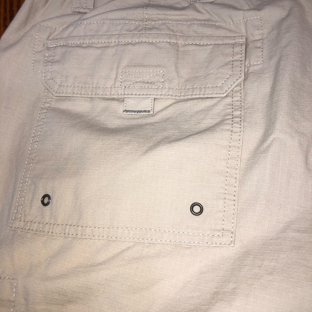 RED HEAD BRAND CO SIZE 42X34 LIGHT KHAKI COLORED CARGO PANTS 100% COTTON - Picture 6 of 8